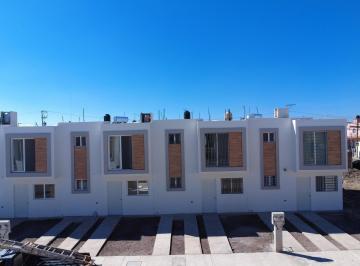 Casa · 106m² · 3 Recámaras · 2 Estacionamientos · Casa con Acceso a Dos Vías Principales