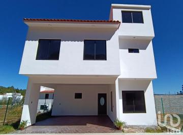 Casa · 283m² · 4 Recámaras · 3 Estacionamientos · Casa en Venta en Sierra Vista, San Cristóbal de Las Casas