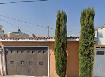 Casa de 3 habitaciones, Coacalco de Berriozábal · Venta de Casa en Villa de Las Flores en Coacalco