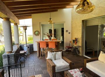 Casa de 3 habitaciones, San Andrés Cholula · Casa en Venta Zavaleta en Exclusivo Fraccionamiento con Jardín