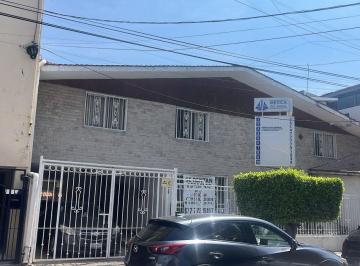 Casa de 8 habitaciones, León · Casa en Venta en Jardines del Moral Ideal Para Oficinas o Deptos