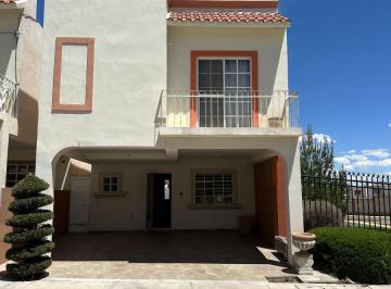 Casa de 3 habitaciones, Chihuahua · Casa en Renta en Fracc. Las Aldabas Al Norte de La Ciudad