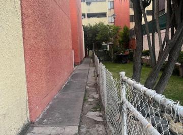 Departamento de 2 habitaciones, Zapopan · Venta de Departamento a un Gran Precio de Oportunidad por Su Ubicación en Av