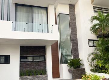 Casa de 3 habitaciones, Benito Juárez · Casa en Venta en Residencial Rio, Cancún