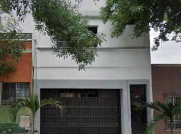 Casa de 3 habitaciones, Monterrey · Propiedad con Excelente Plusvalía en Colonia Centro, a Minutos del Centro y Parque Fundidora