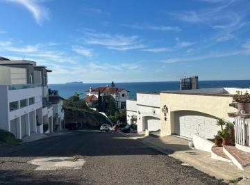 Casa de 4 habitaciones, Tijuana · Casa de 3 Niveles con Terrazas y Vistas Al Mar + Departamento Independiente 560 Mil Dlls