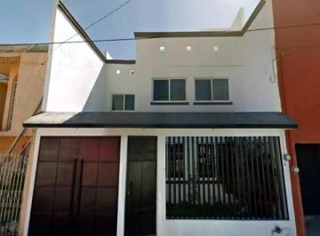 Casa en venta ubicada en Parque Manzanares, ideal para familias. Cuenta con 4 ha · Herma Casa en Venta. Cantera de Manzanares 307, Parque Manzanares, 37510 León de Los Aldama, Gto.