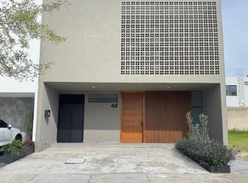 Casa en condominio de 3 habitaciones, Zapopan · Hermosa Casa Nueva en El Mejor Coto de Solares