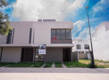 Casa en condominio de 3 habitaciones, Zapopan · Casa en Venta en Bosques Vallarta, Zapopan, Jalisco