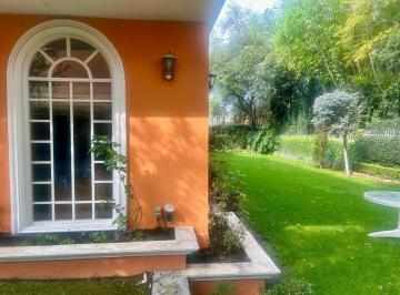 Casa · 384m² · 3 Recámaras · 3 Estacionamientos · Lomas Verdes, La Alteña II Casa en Venta