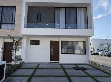 03fd165db5eee6db6427d6dd0c5a137341b0b80161de9f27904192114028b70e · Casa en Venta