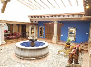 Casa de 4 habitaciones, Lerma · Casa en Renta Club de Golf Los Encinos