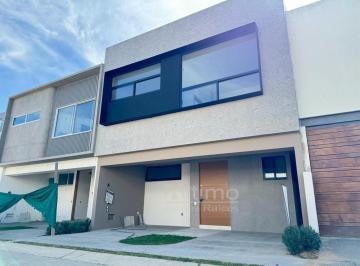 Casa en condominio de 3 habitaciones, Zapopan · Casa Nueva en Santillana, Solares