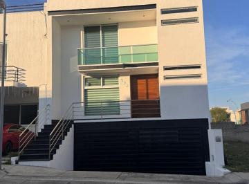 Casa en condominio de 3 habitaciones, Zapopan · Venta Casa en Valle Imperial