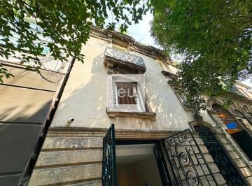 Casa uso de suelo de 18 habitaciones, Cuauhtémoc · Venta de Casa Catalogada con Uso de Suelo Para Oficina – Colonia Roma