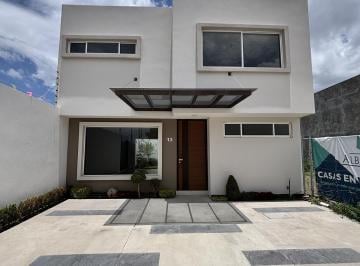 Casa en condominio · 185m² · 3 Recámaras · 2 Estacionamientos · Casa en Venta Modelo Garza - Metepec