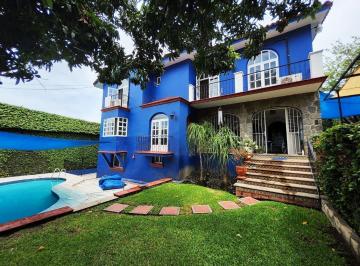 Casa · 290m² · 4 Recámaras · 3 Estacionamientos · Casa en Venta en Morelos