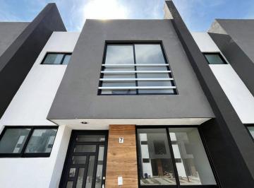 Casa · 114m² · 3 Recámaras · 2 Estacionamientos · Casas en Venta en San Isidro Castillotla con Roof