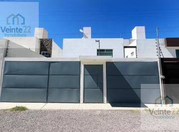 Casa · 176m² · 3 Recámaras · 3 Estacionamientos · Casa en Venta en San Rafael Comac con Vista Espectacular de Volcanes
