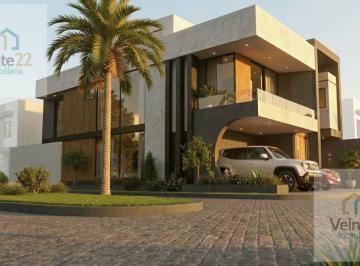 Casa · 311m² · 3 Recámaras · 2 Estacionamientos · Casa en Preventa en Parque Querétaro, con Acabados de Lujo