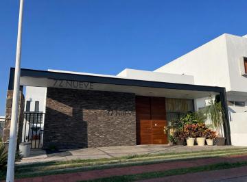 Casa de 2 habitaciones, Tlajomulco de Zúñiga · Casa en Venta en La Rioja, Tlajomulco de Zúñiga, Jalisco