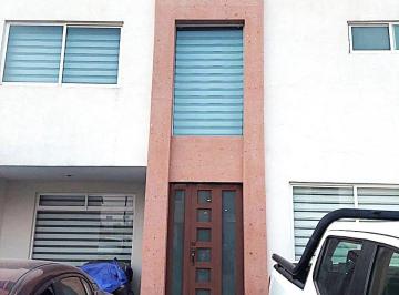 Casa de 3 habitaciones, Toluca · Venta de Casa Fuentes de La Crespa Toluca