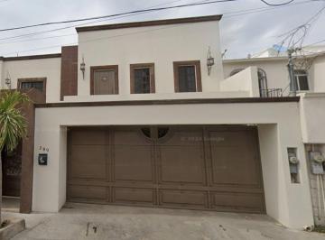Casa de 4 habitaciones, La Paz · Hermosa Casa con Gran Ubicación en Las Garzas B. C. s
