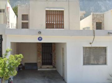 Casa de 3 habitaciones, Santa Catarina · Hermosa Casa en Santa Catarina con Amplios Espacios y Excelente Comodidad