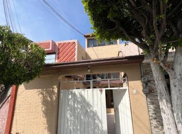 Casa de 4 habitaciones, Ecatepec de Morelos · Excelente Casa en Valle de Aragón