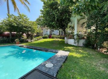 6e7aefc63b5c3c0a6acff413ec5f74117a70125566cb47870730d704946eea43 · Casa en Venta de un Piso con Doble Terreno y Gran Vista Al Lago