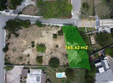 Terreno / Lote · 745m² · Terreno en Venta en Los Cristales, Carretera Nacional, Monterrey, N. L.