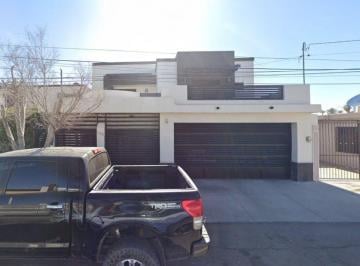 Casa de 4 habitaciones, Hermosillo · Preciosa Propiedad en Hermosillo