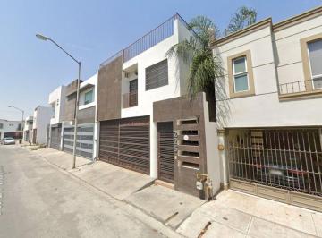 Casa de 3 habitaciones, Monterrey · Precioso Inmueble en El Sector Villas de Cumbres Élite