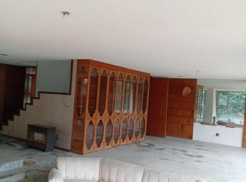 Casa · 546m² · 4 Recámaras · 4 Estacionamientos · Se Vende Amplia Casa de 4 Recámaras en Cantil del Pedregal, Coyoacán
