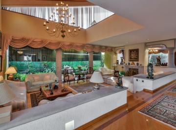 Casa en condominio de 3 habitaciones, Alvaro Obregón · Casa en Venta en Condominio con 3 Recamaras y 556 m² de Terreno en Jardines del Pedregal Cdmx