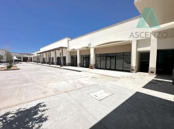 Local comercial · 36m² · 70 Estacionamientos · Renta de Locales Comerciales en Plaza Zarco, Seraco