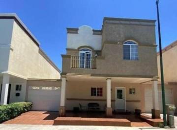 Casa de 3 habitaciones, Juárez · Hermosa Casa con Gran Ubicación en Paseo de Nogales Chihuahua