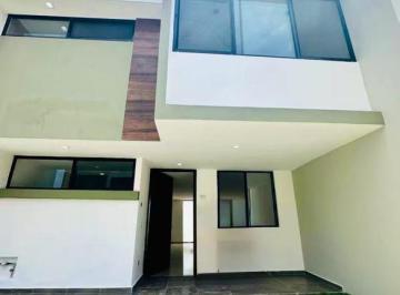 Casa · 175m² · 4 Recámaras · 2 Estacionamientos · Casa en Renta Amueblada en Bosques de Santa Anita, de 4 Habitaciones, Sin Aval!