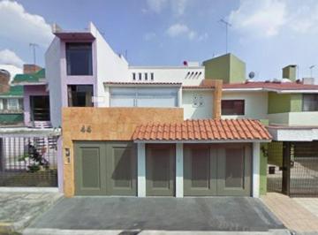 Casa de 3 habitaciones, Coyoacán · Hermosa Casa en Venta en Coyoacán, Cdmx, Oportunidad Única.