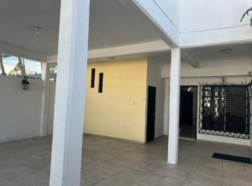 Casa de 3 habitaciones, Othón P. Blanco · Casa Amueblada en Renta - Calle Luis Cabrera