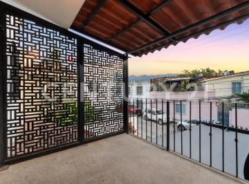 Casa · 76m² · 2 Recámaras · 1 Estacionamiento · Casa Golondrina 105 - Ubicación, Confort y Versatilidad en un Solo Lugar.