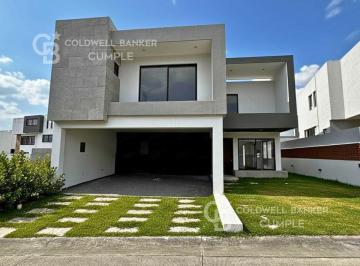 Casa de 3 habitaciones, Alvarado · Casa en Venta en Punta Tiburón
