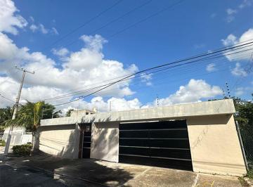 Casa de 5 habitaciones, Benito Juárez · Casa en Venta en Residencial Campestre, Cancún