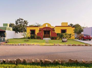 Casa de 3 habitaciones, Progreso · Casa en Venta Mérida, Estilo Hacienda Al Norte de La Ciudad