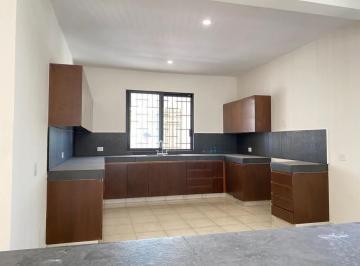 Casa · 241m² · 3 Recámaras · 2 Estacionamientos · Casa en Venta Valle Real Av Huayacan Sm 57 Cancun
