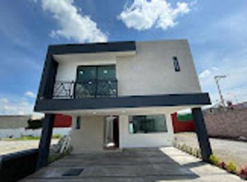 Casa · 207m² · 3 Recámaras · 2 Estacionamientos · Casas Pre - Venta Residencial Matías Metepec
