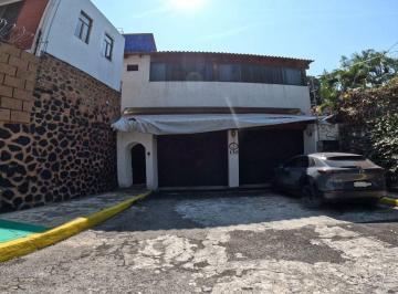 Casa · 772m² · 3 Recámaras · 4 Estacionamientos · Casa en Venta Jardines Las Delicias, Cuernavaca