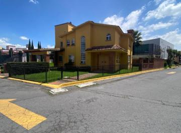 Casa · 280m² · 3 Recámaras · 4 Estacionamientos · Casa Venta Fracc Exhacienda San Jose Toluca