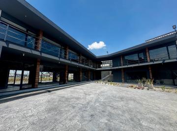 Local comercial · 1018m² · 1 Estacionamiento · Local en Renta en Plaza Comercial San Felipe Tlalmimilopan