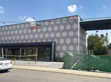 Local comercial · 1018m² · 1 Estacionamiento · Local en Renta en Plaza de San Felipe Santa Fe Centro